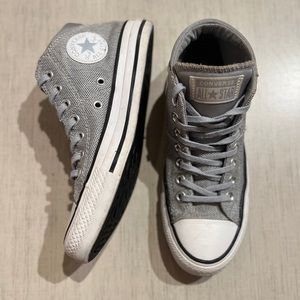 Mid top gray Converse